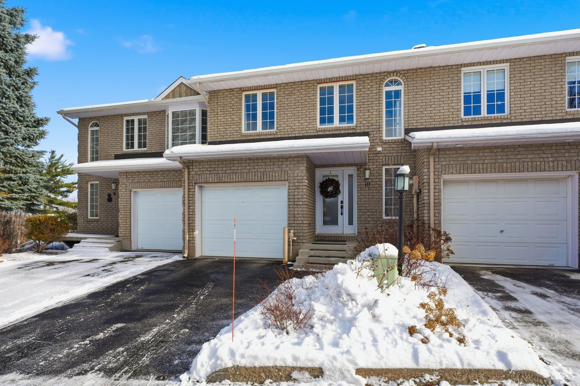 









10


Rue de Miramas

,
Gatineau (Gatineau),




QC
J8T8H6

