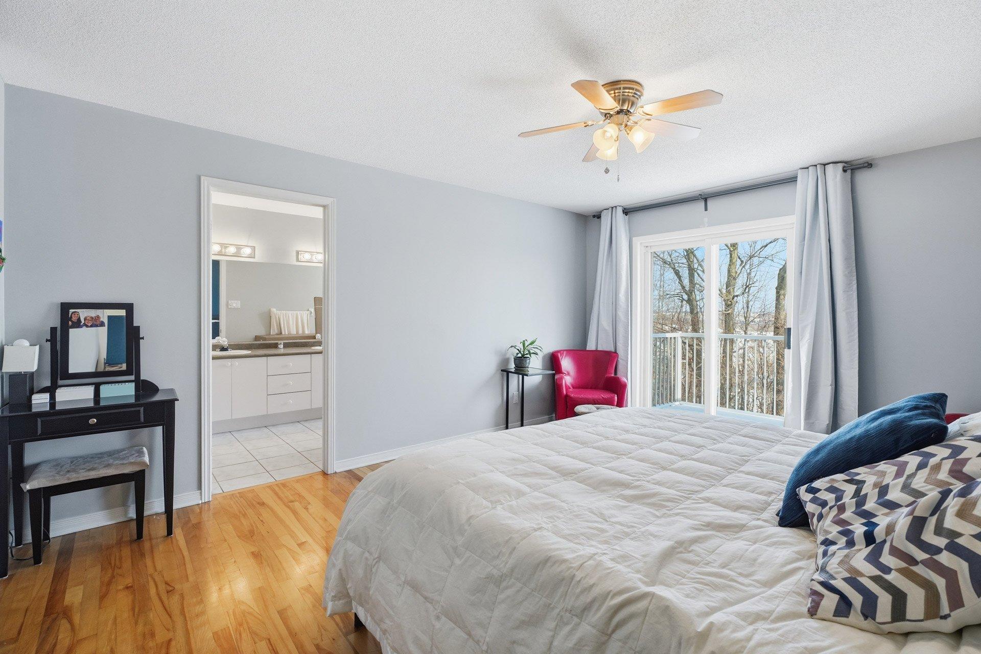 









10


Rue de Miramas

,
Gatineau (Gatineau),




QC
J8T8H6

