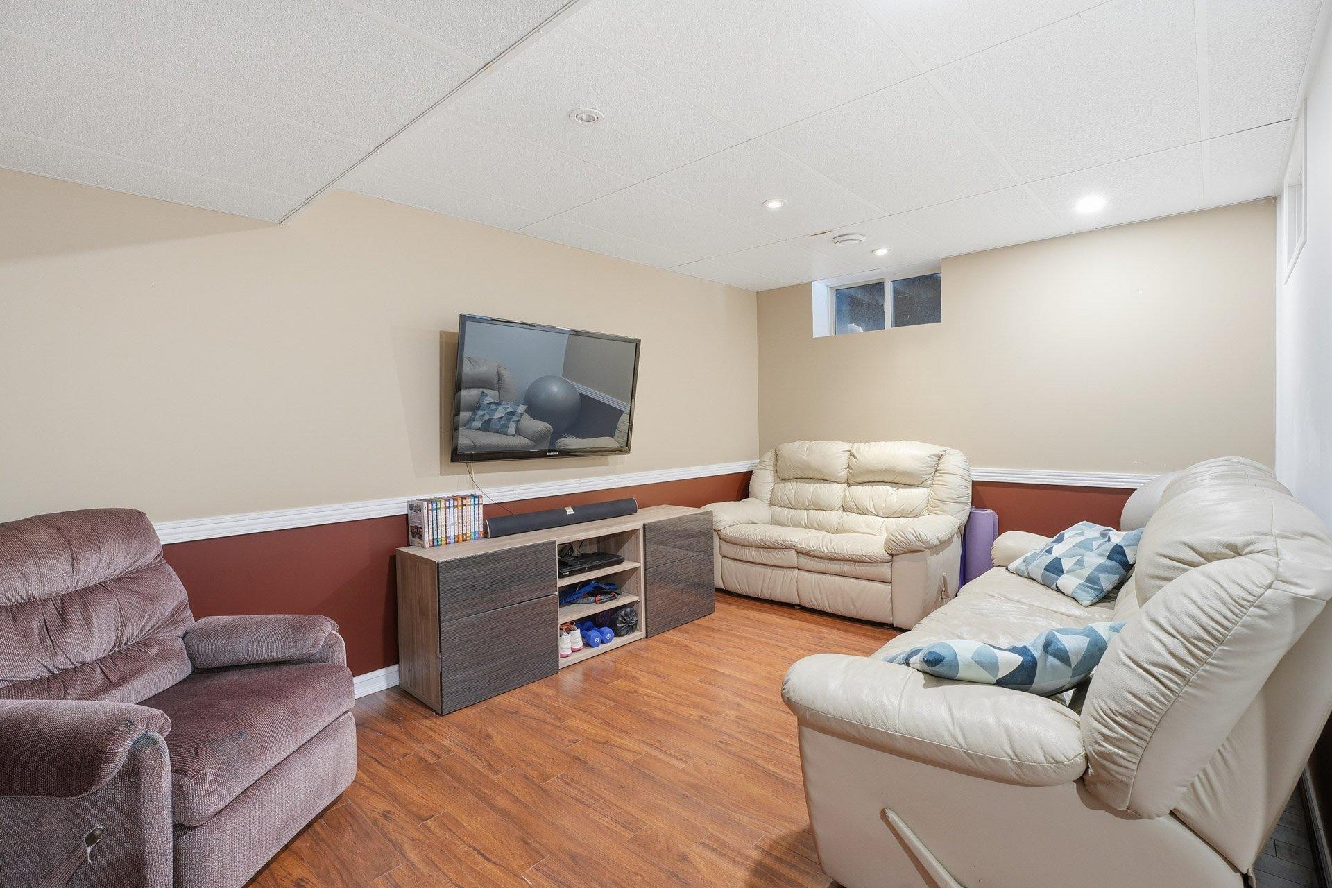 









10


Rue de Miramas

,
Gatineau (Gatineau),




QC
J8T8H6

