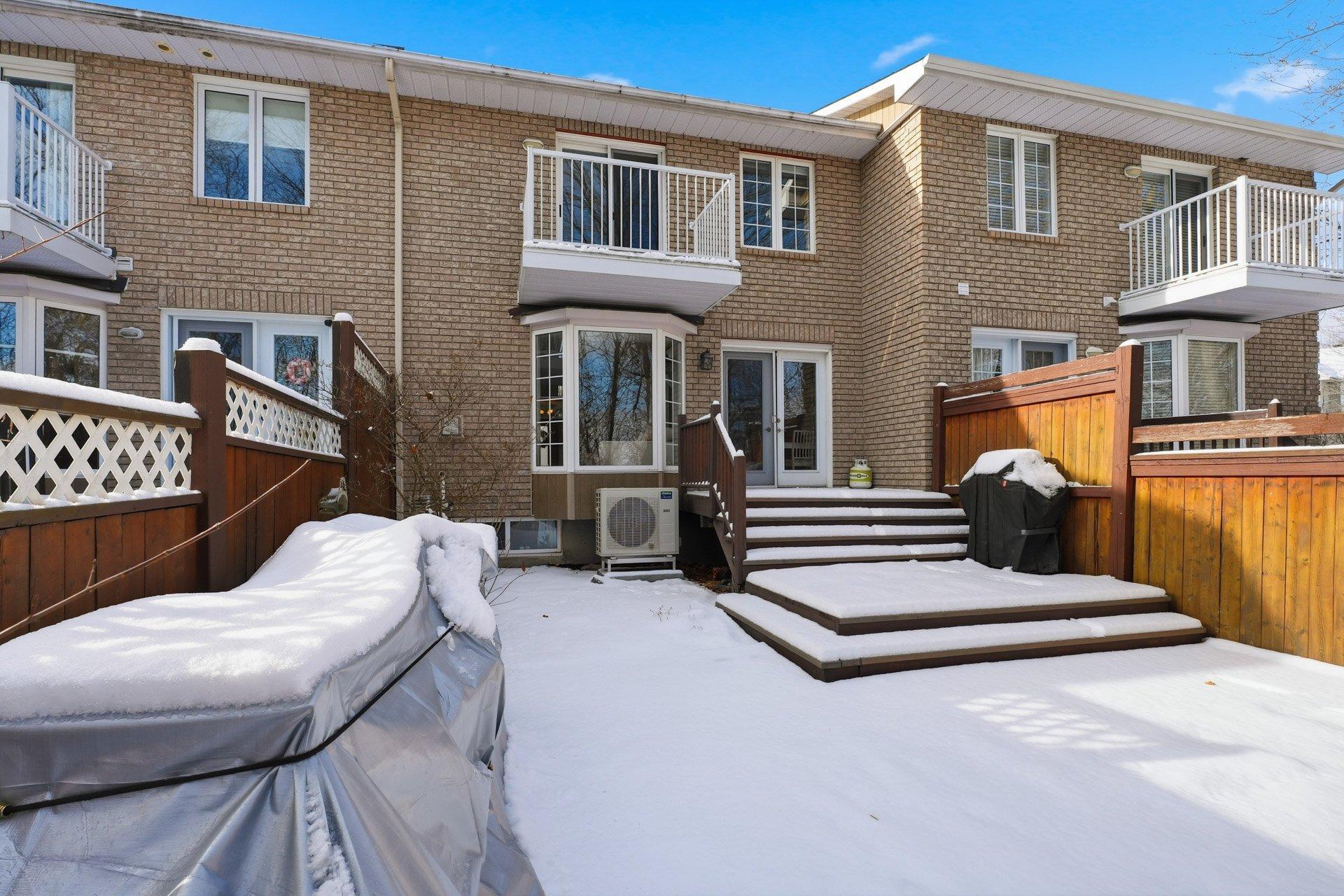 









10


Rue de Miramas

,
Gatineau (Gatineau),




QC
J8T8H6

