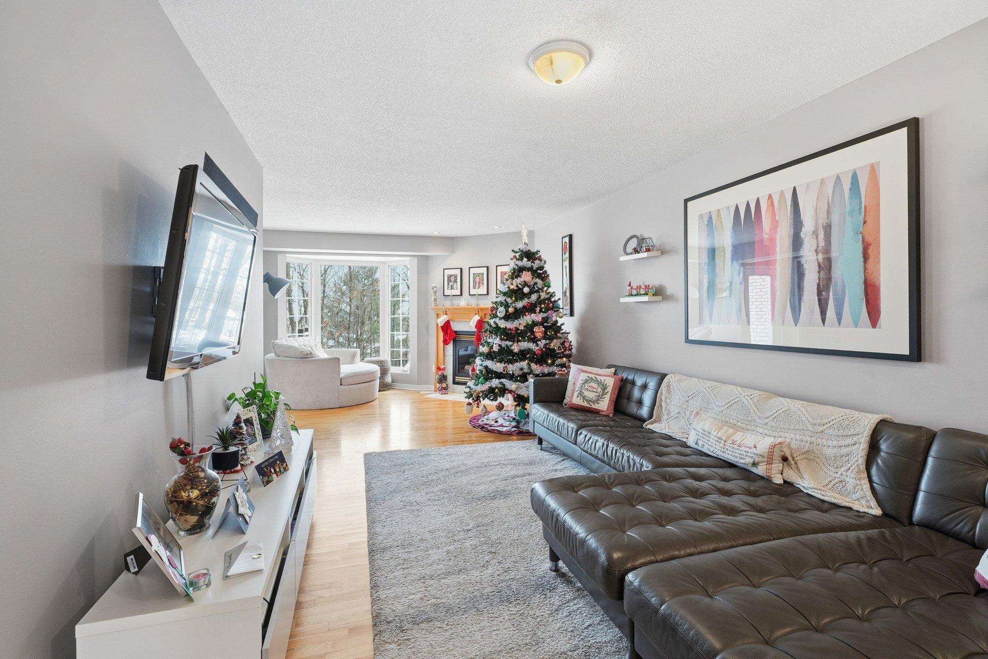 









10


Rue de Miramas

,
Gatineau (Gatineau),




QC
J8T8H6

