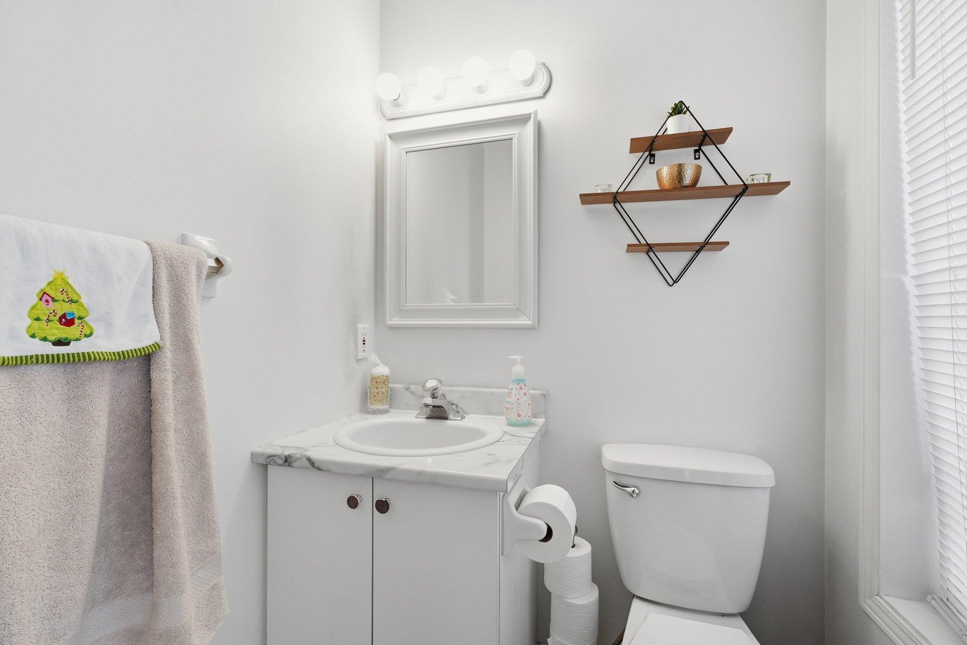 









10


Rue de Miramas

,
Gatineau (Gatineau),




QC
J8T8H6

