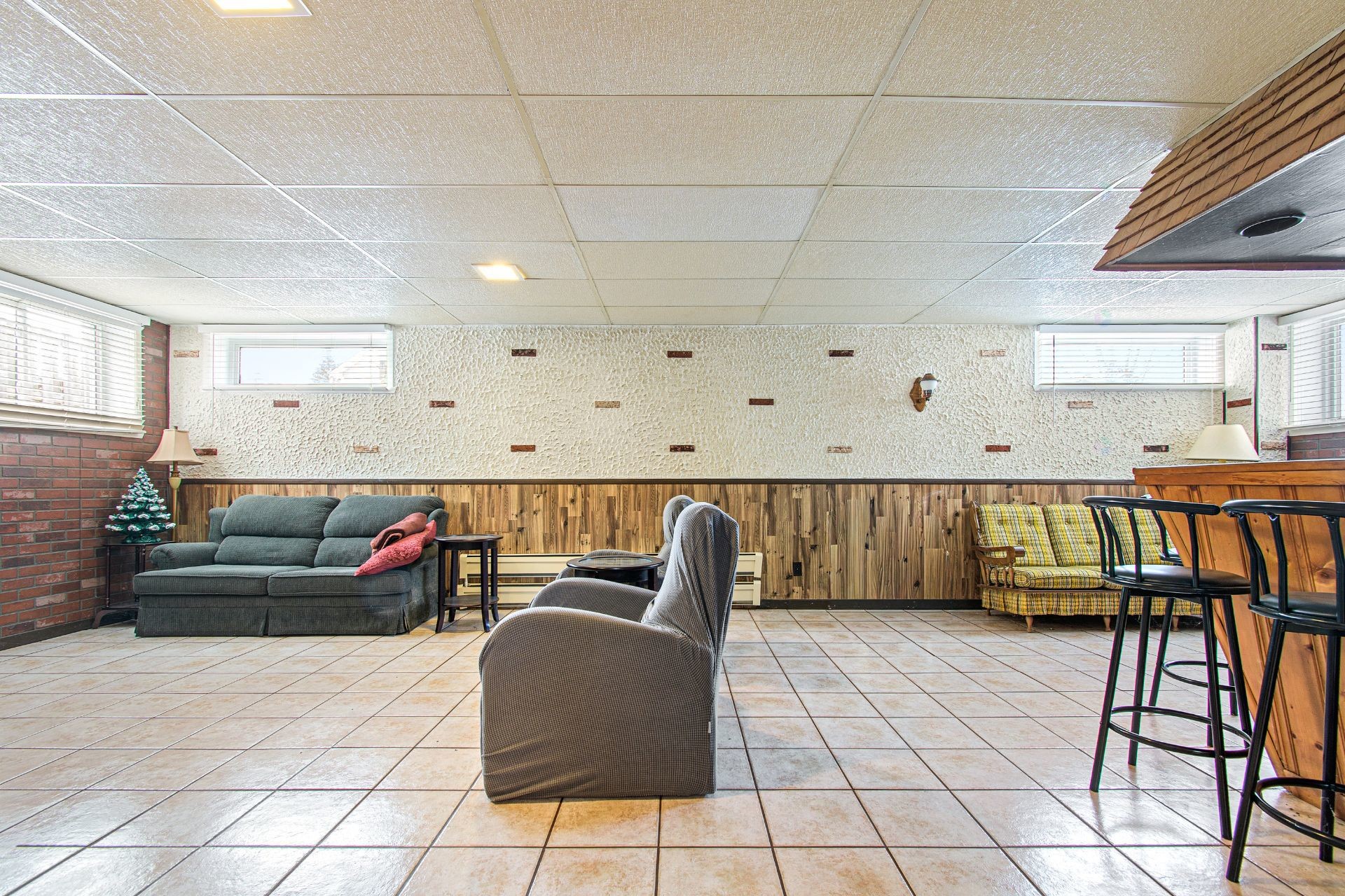 









328


Rue Fern

,
Lachute,




QC
J8H2A5

