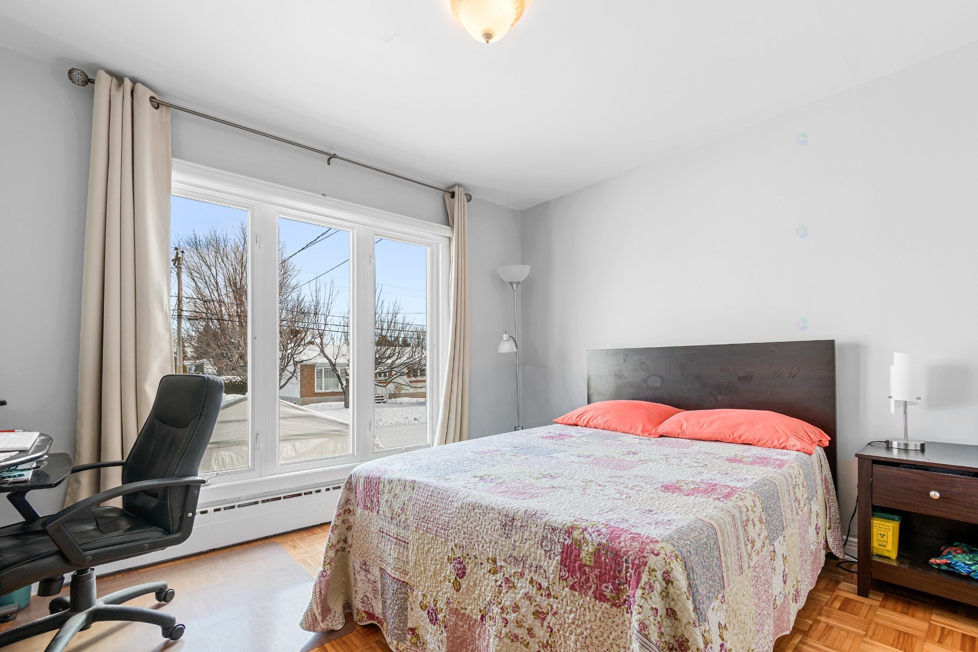 









328


Rue Fern

,
Lachute,




QC
J8H2A5

