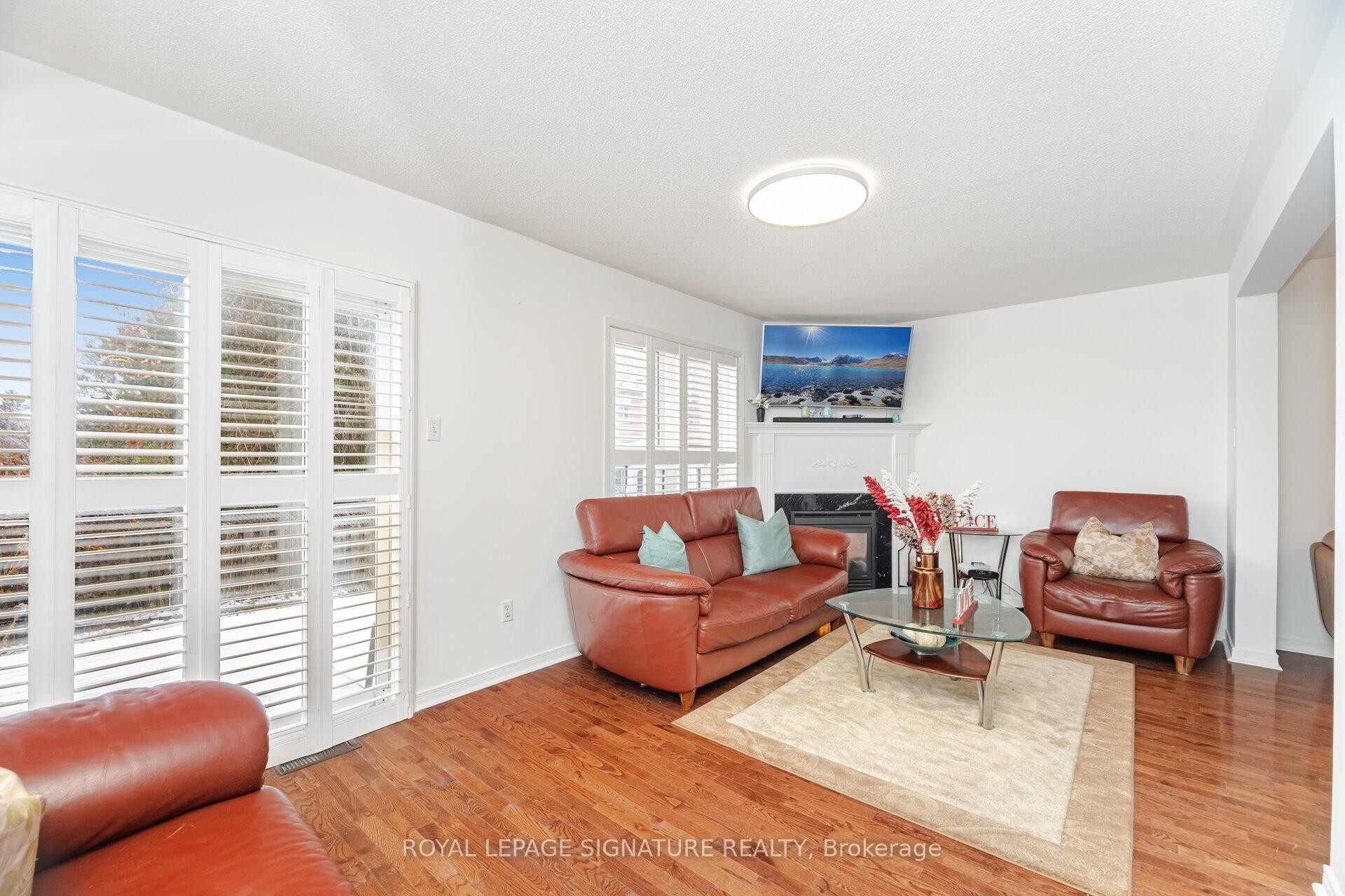 









184


Lindenshire

Avenue,
Vaughan,




ON
L6A 2X4

