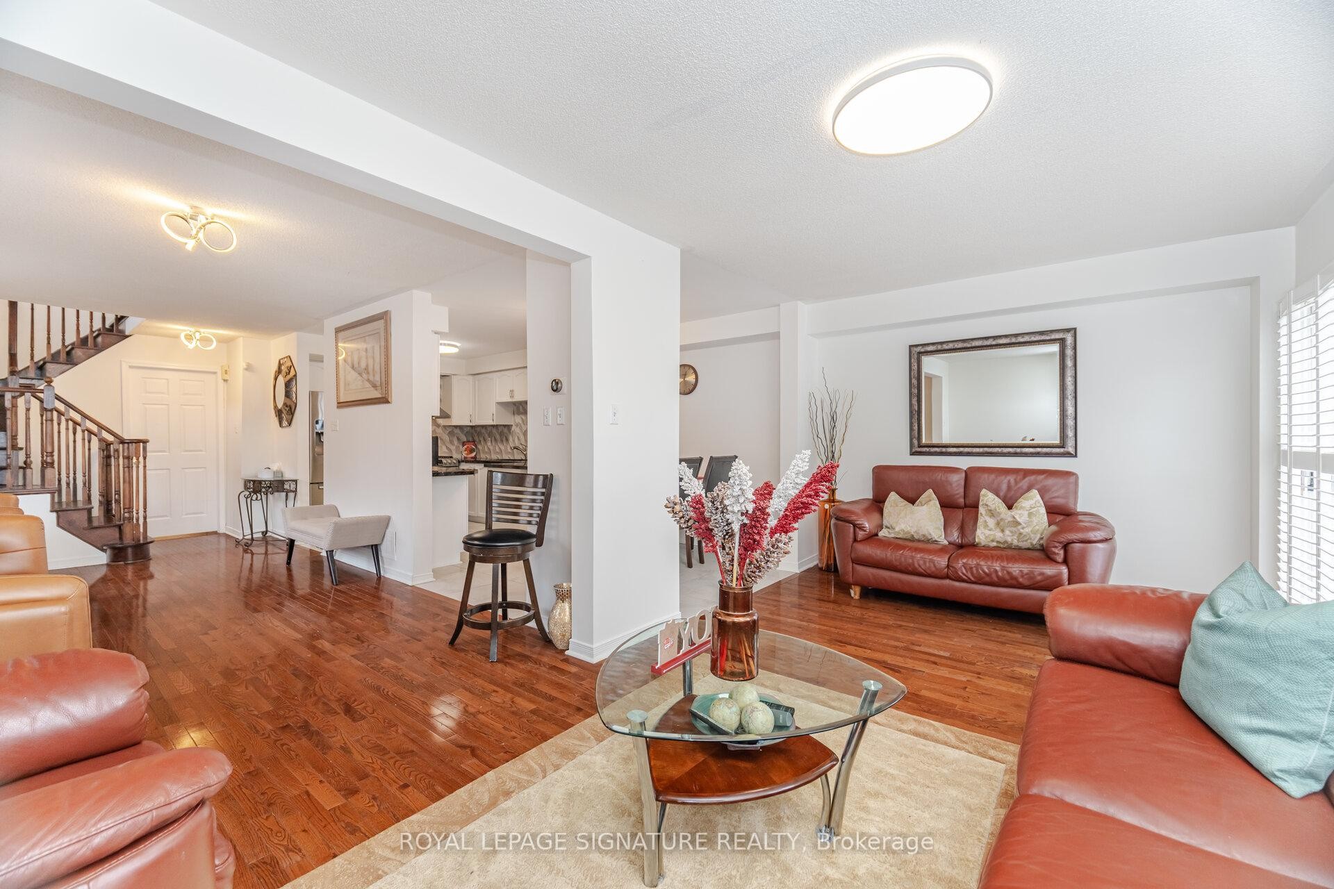 









184


Lindenshire

Avenue,
Vaughan,




ON
L6A 2X4

