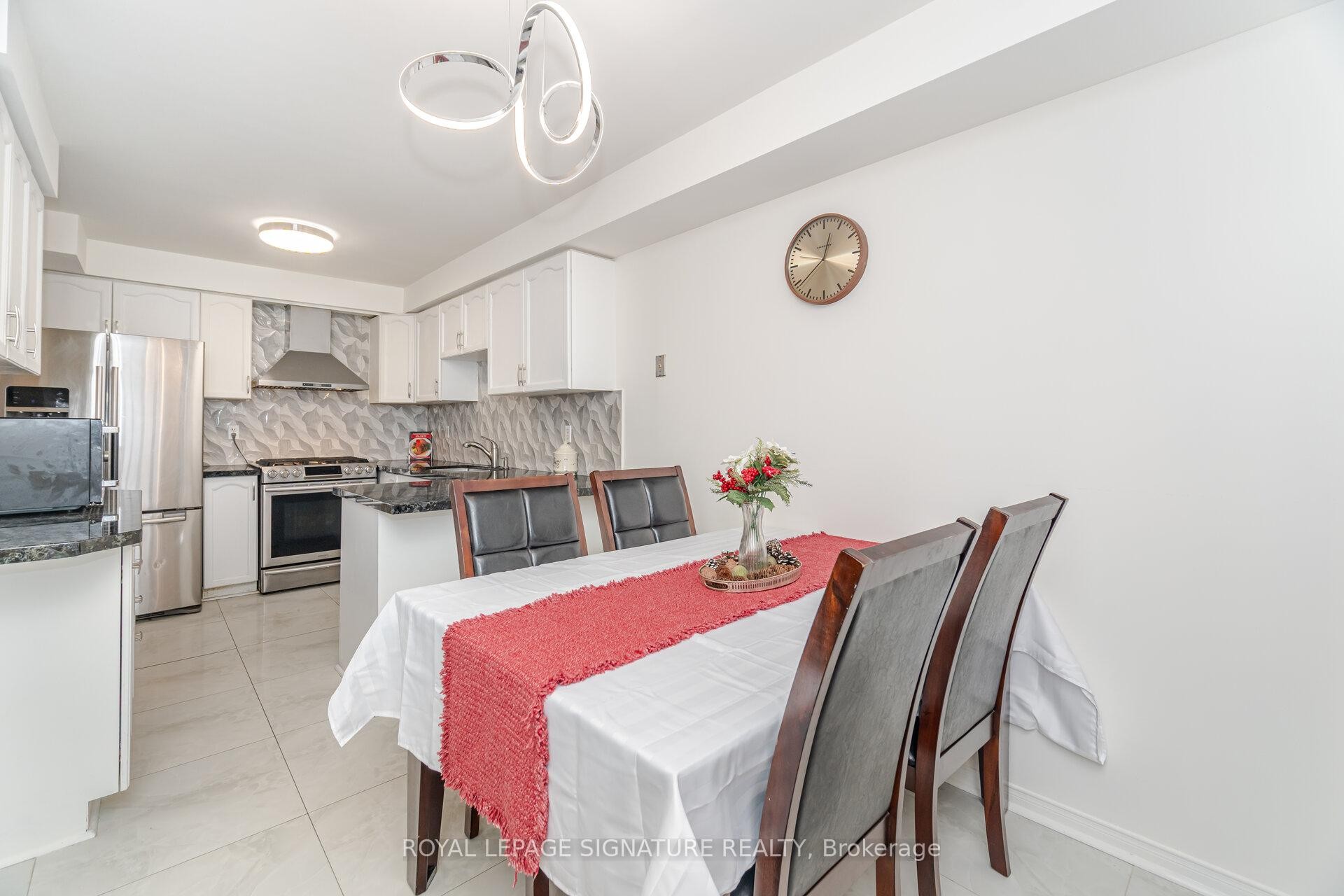 









184


Lindenshire

Avenue,
Vaughan,




ON
L6A 2X4

