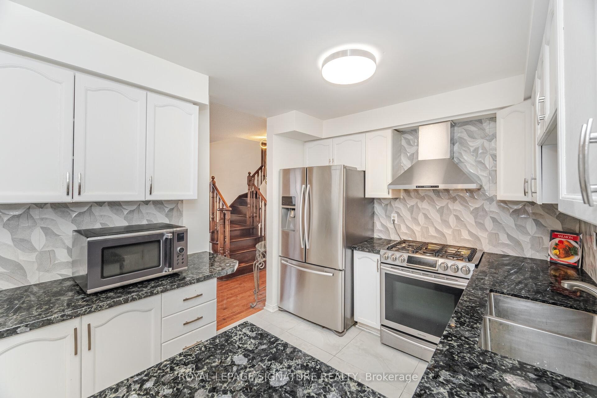 









184


Lindenshire

Avenue,
Vaughan,




ON
L6A 2X4

