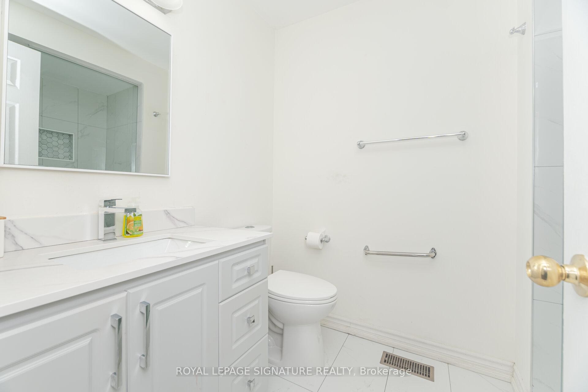 









184


Lindenshire

Avenue,
Vaughan,




ON
L6A 2X4

