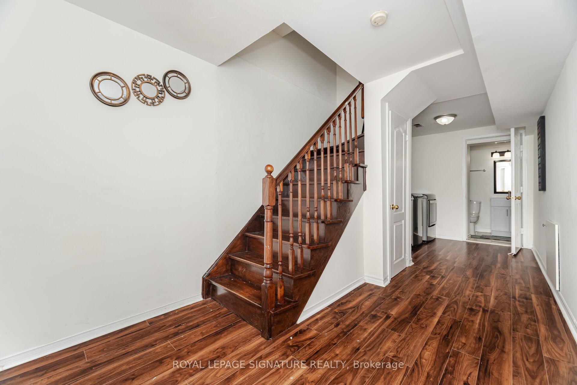 









184


Lindenshire

Avenue,
Vaughan,




ON
L6A 2X4

