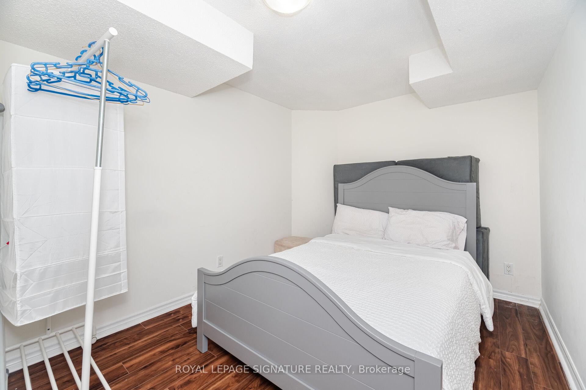 









184


Lindenshire

Avenue,
Vaughan,




ON
L6A 2X4

