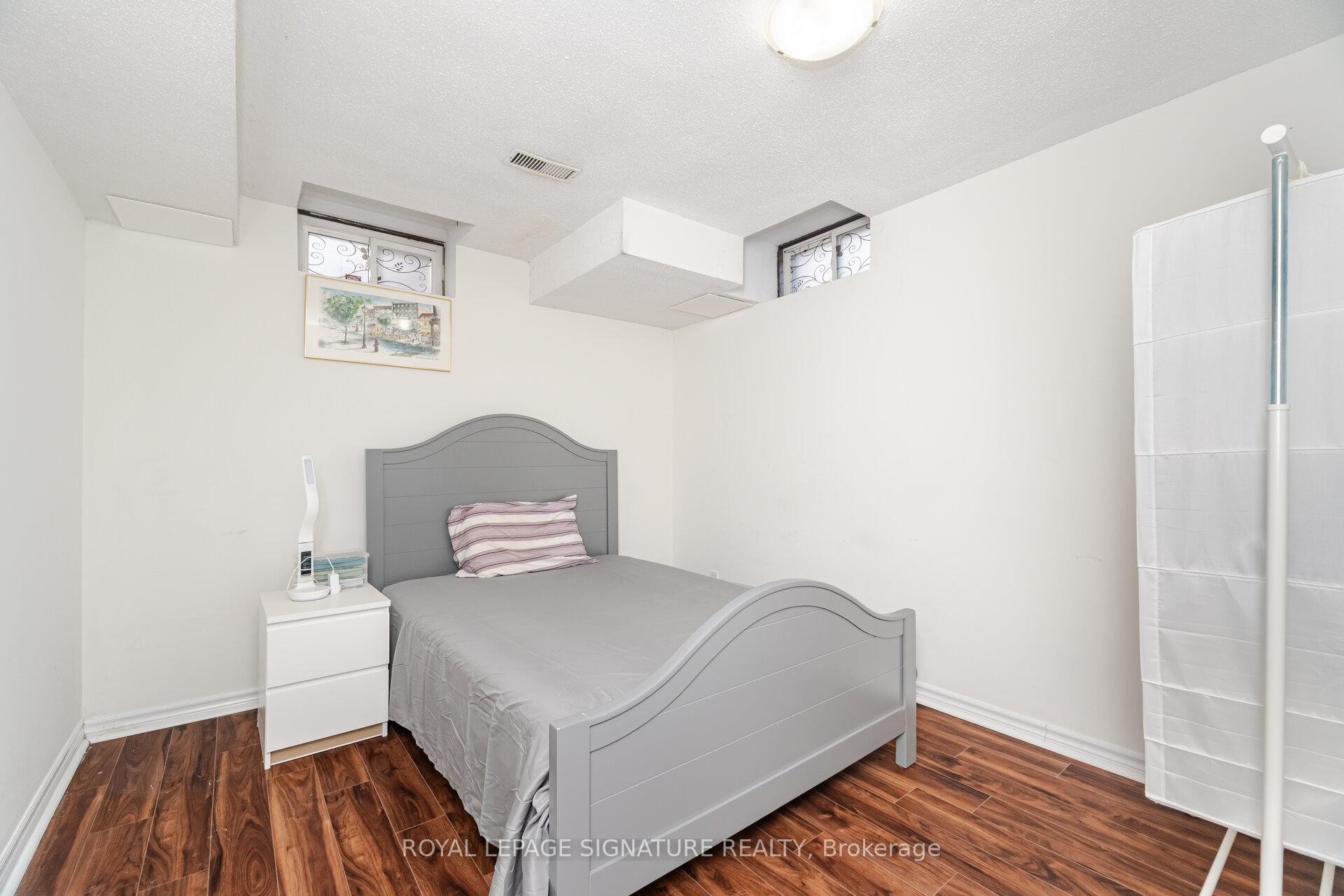 









184


Lindenshire

Avenue,
Vaughan,




ON
L6A 2X4

