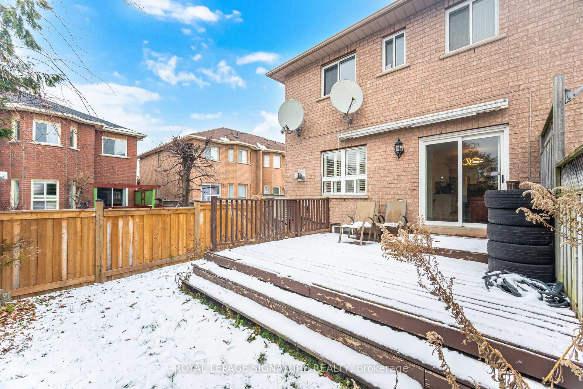 









184


Lindenshire

Avenue,
Vaughan,




ON
L6A 2X4

