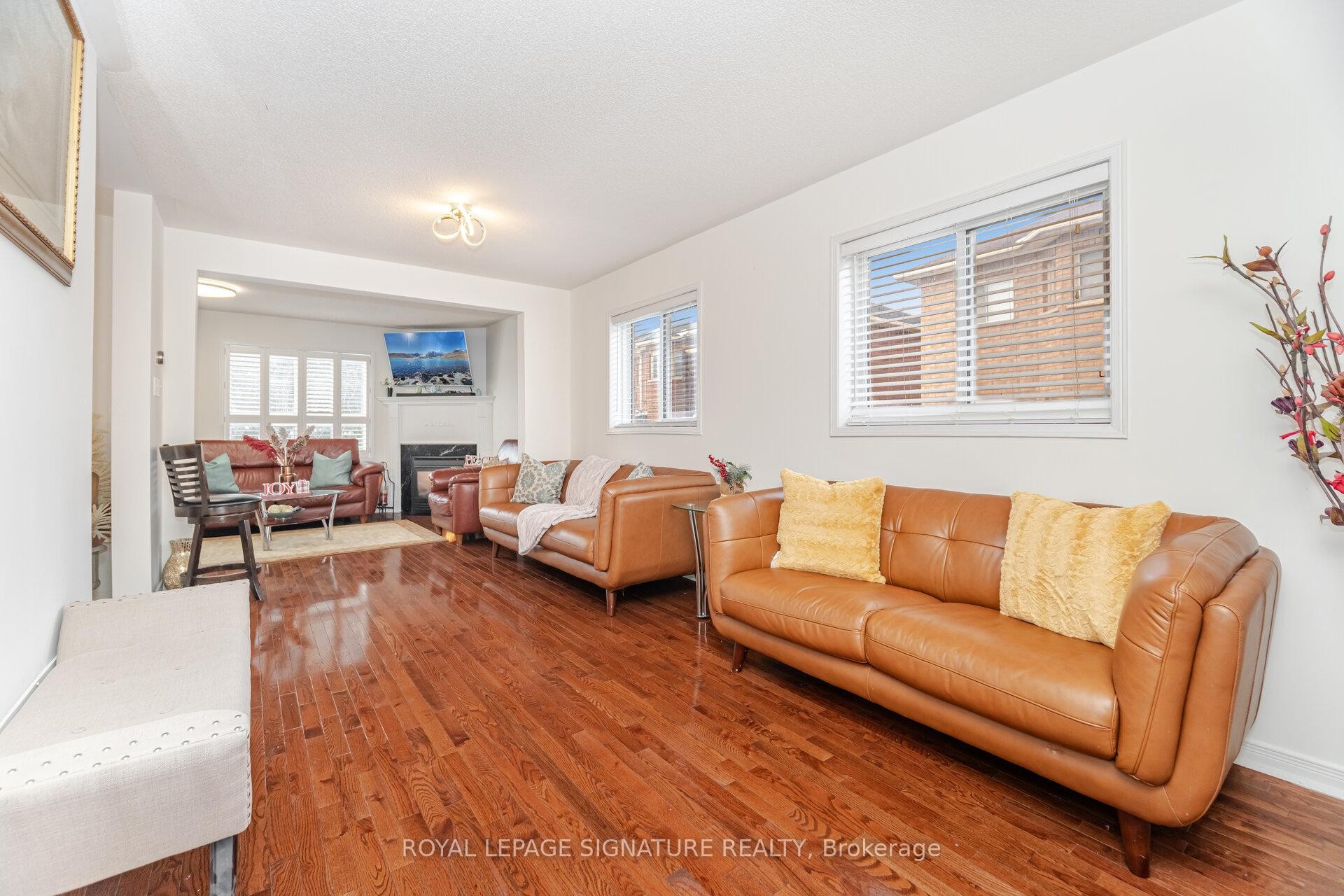 









184


Lindenshire

Avenue,
Vaughan,




ON
L6A 2X4

