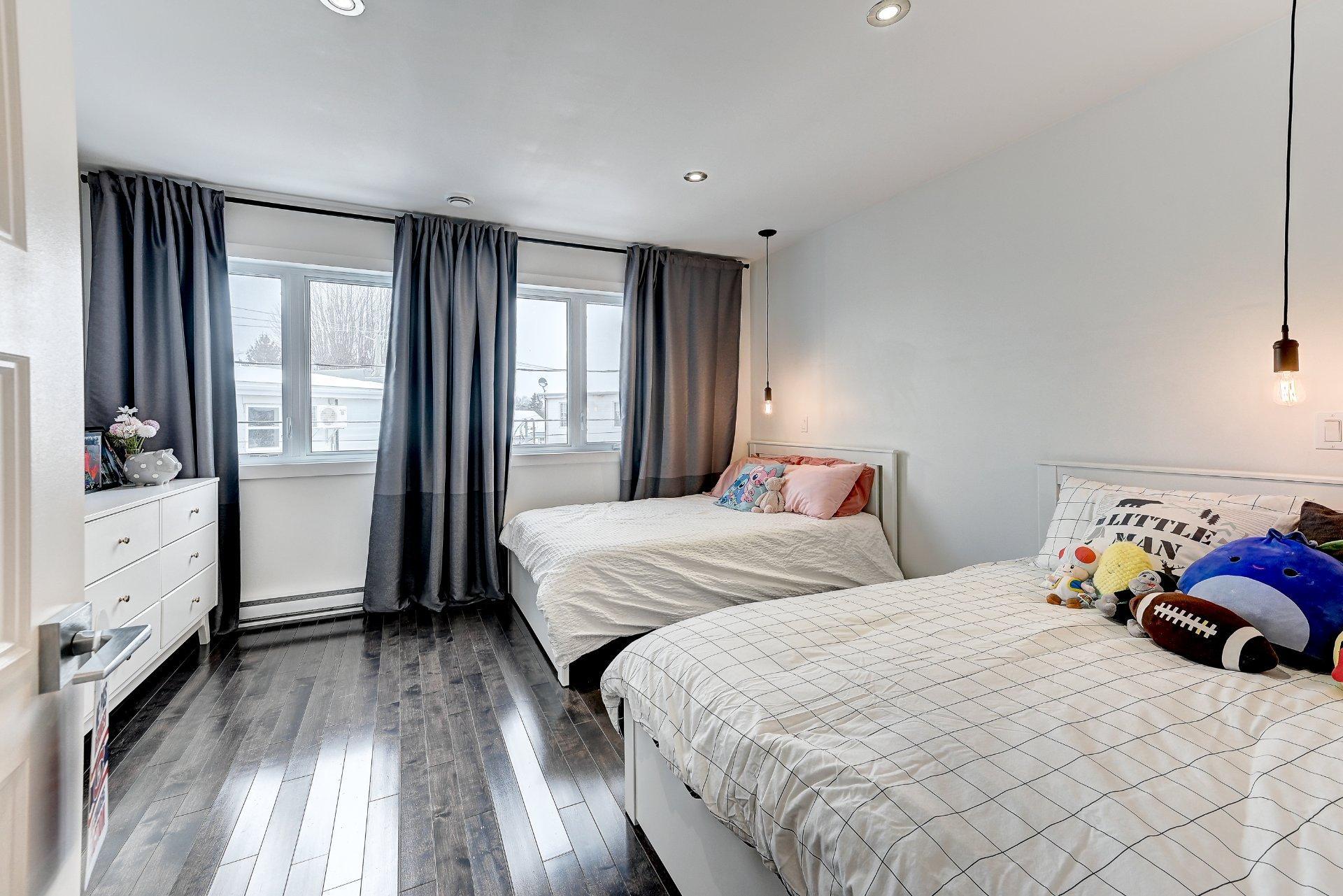 









33


Rue Beaudin

,
Saint-Rémi,




QC
J0L2L0

