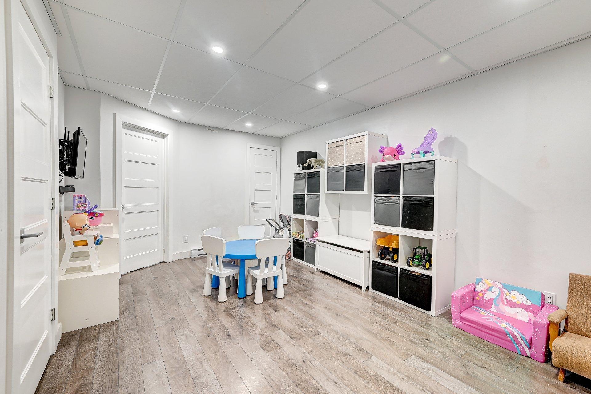 









33


Rue Beaudin

,
Saint-Rémi,




QC
J0L2L0

