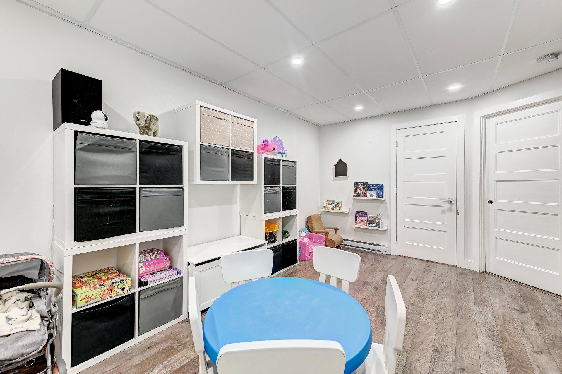 









33


Rue Beaudin

,
Saint-Rémi,




QC
J0L2L0

