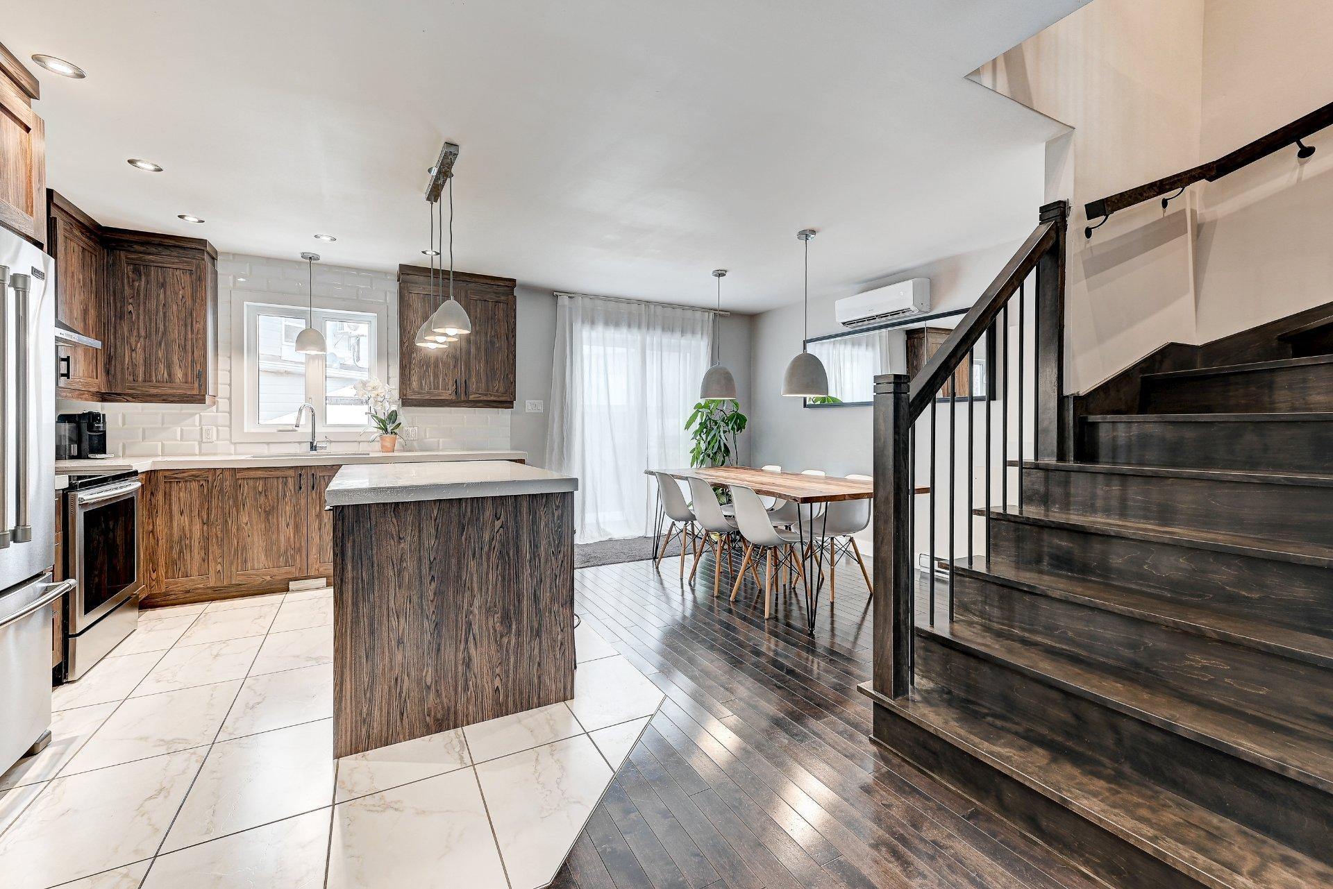 









33


Rue Beaudin

,
Saint-Rémi,




QC
J0L2L0

