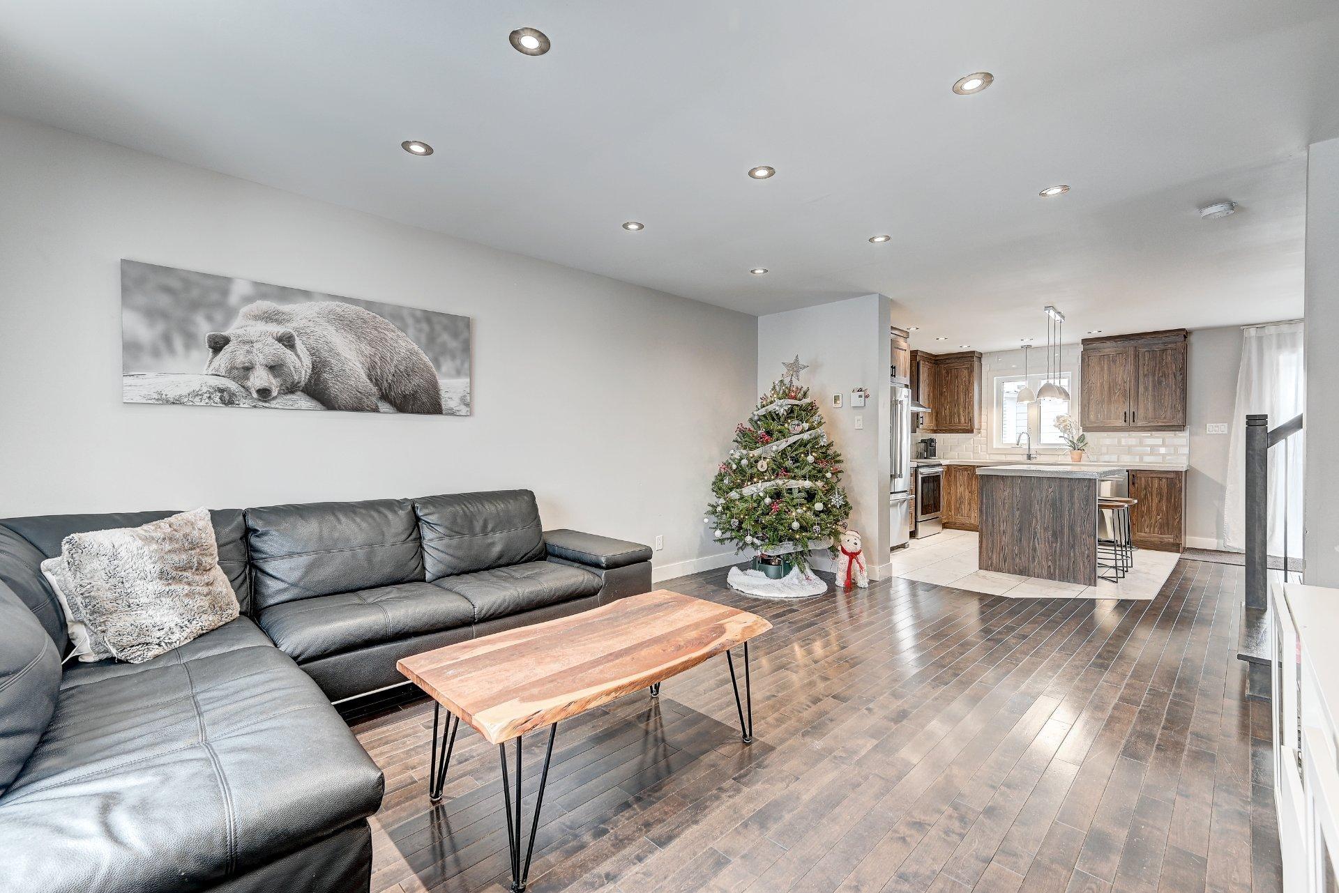 









33


Rue Beaudin

,
Saint-Rémi,




QC
J0L2L0

