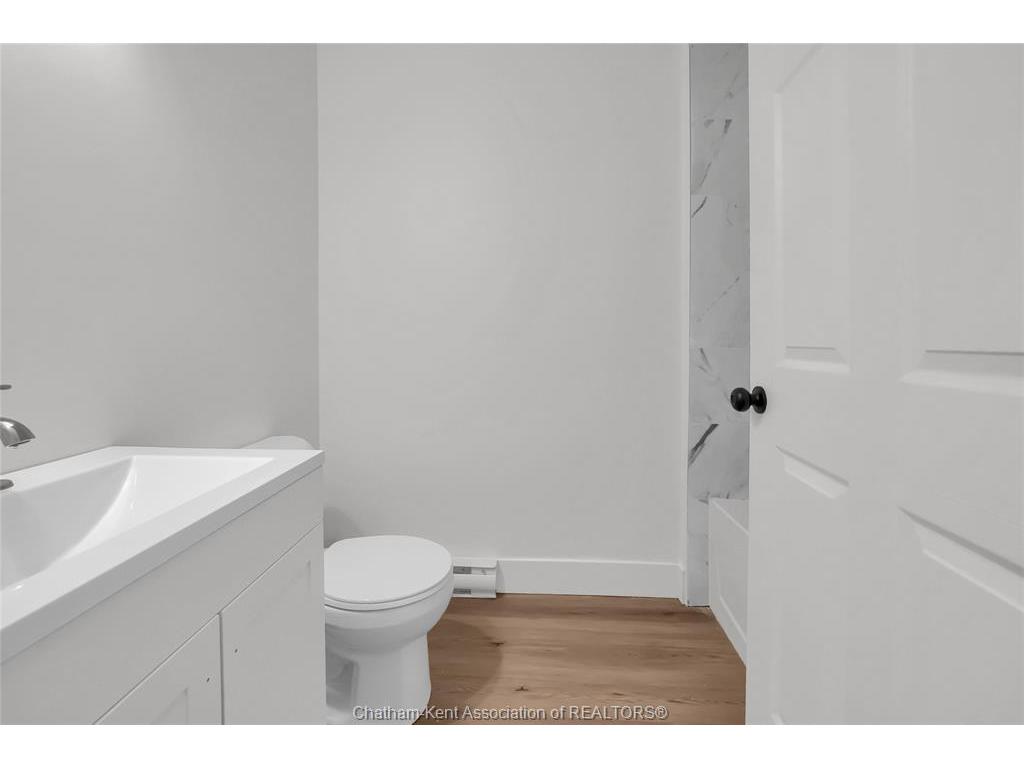 









131


Main

Street, 2,
Dresden,




ON
N0P 1M0

