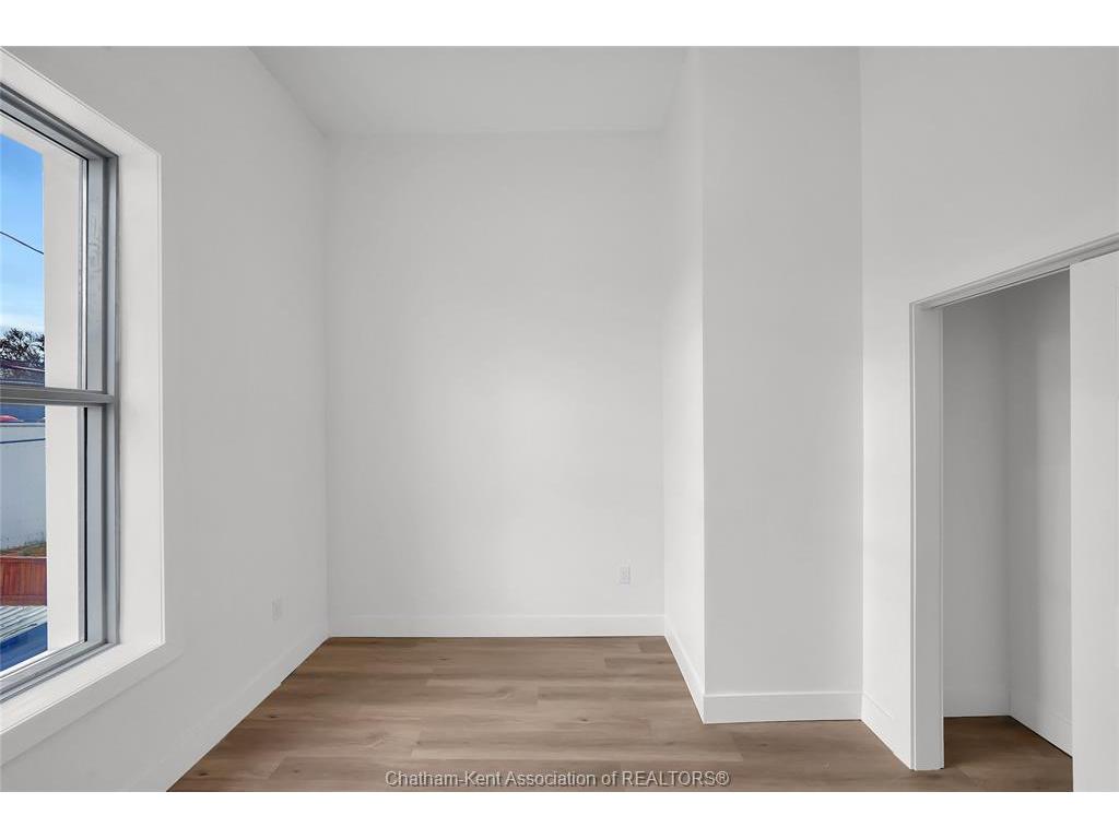 









131


Main

Street, 3,
Dresden,




ON
N0P 1M0

