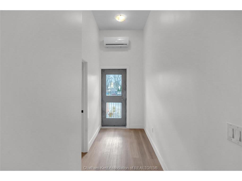 









131


Main

Street, 3,
Dresden,




ON
N0P 1M0

