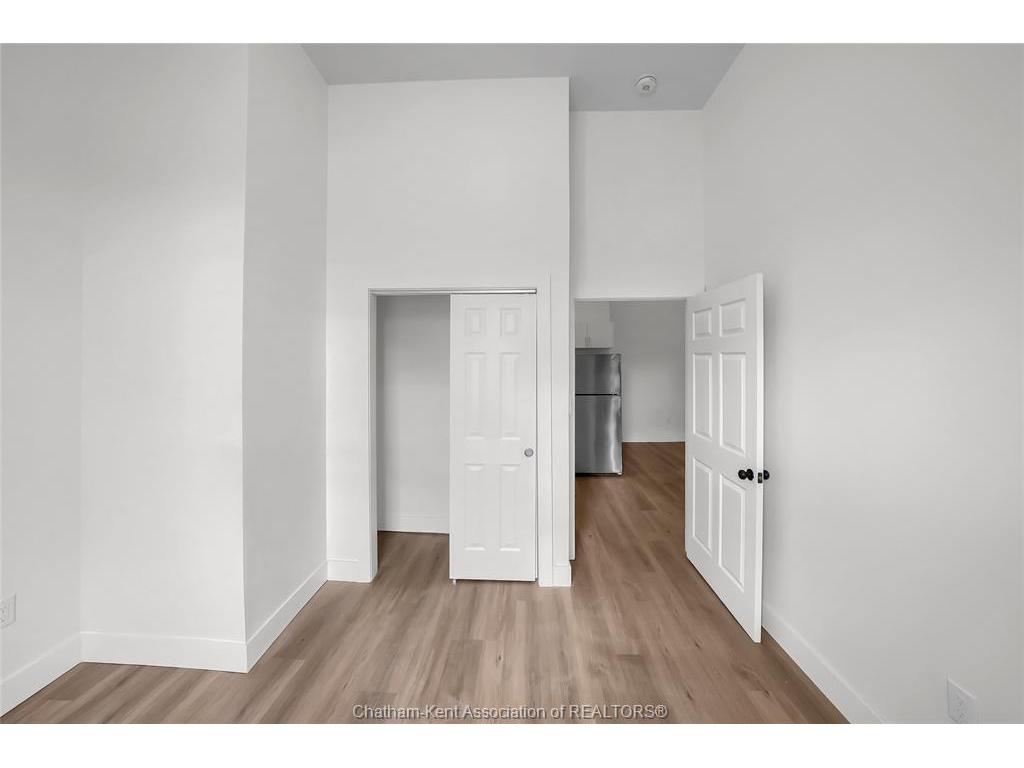 









131


Main

Street, 3,
Dresden,




ON
N0P 1M0

