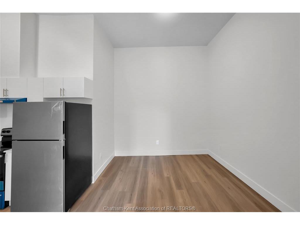 









131


Main

Street, 3,
Dresden,




ON
N0P 1M0

