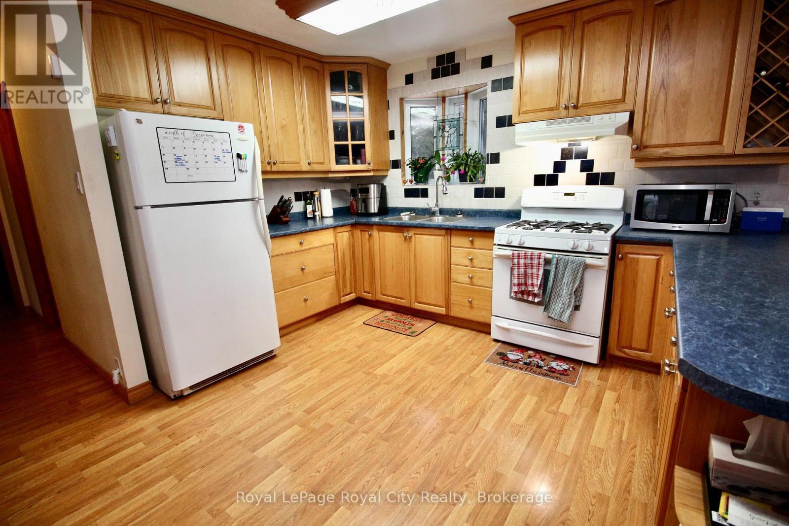 












68 ZORRA DRIVE

,
Northern Bruce Peninsula,




Ontario
N0H2R0

