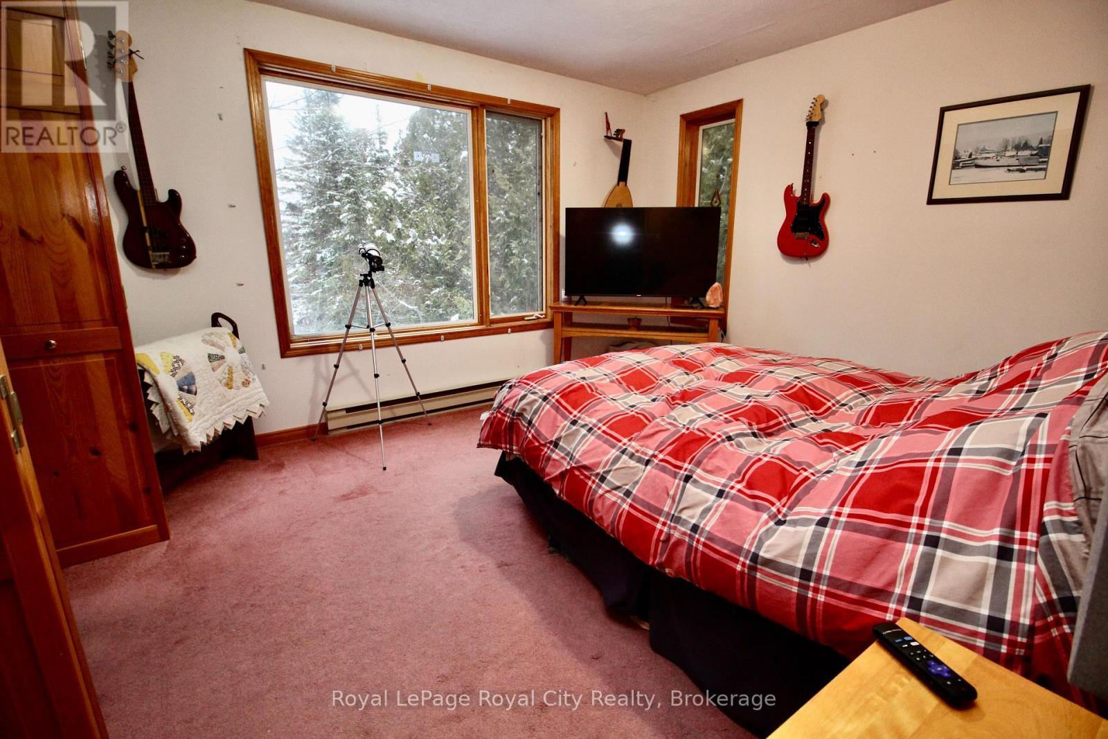 












68 ZORRA DRIVE

,
Northern Bruce Peninsula,




Ontario
N0H2R0

