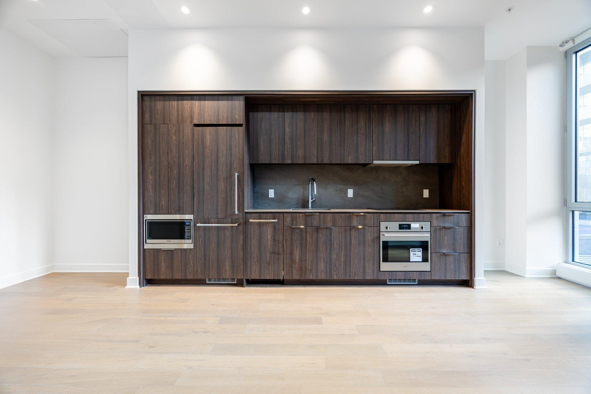 









1200


Rue Drummond

, 301,
Montréal (Ville-Marie),




QC
H3G0H5

