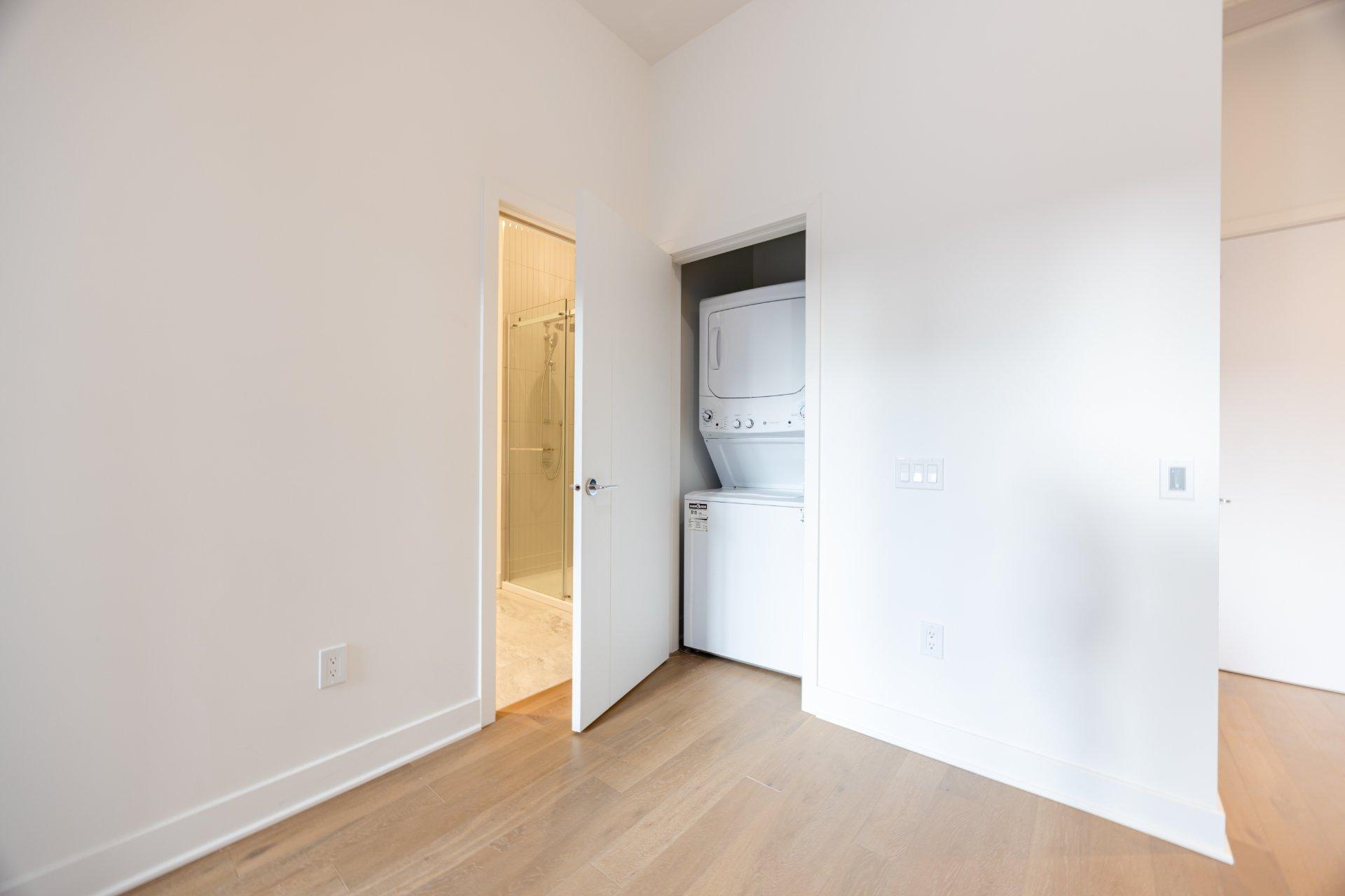 









1200


Rue Drummond

, 301,
Montréal (Ville-Marie),




QC
H3G0H5

