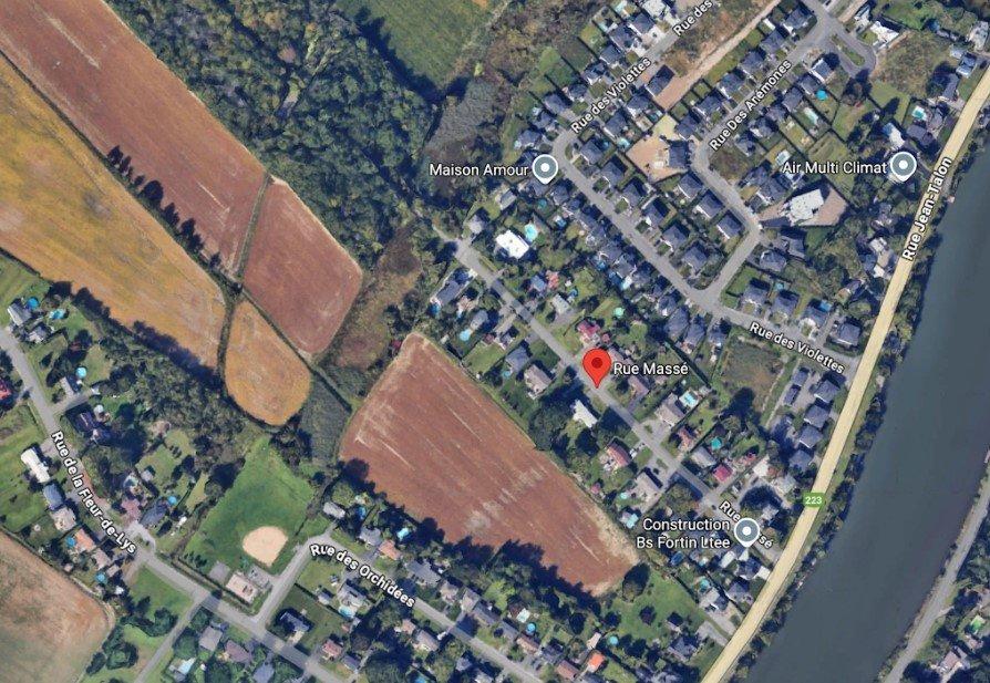 












Rue Massé

,
Saint-Jean-sur-Richelieu,







QC
J2C2A3

