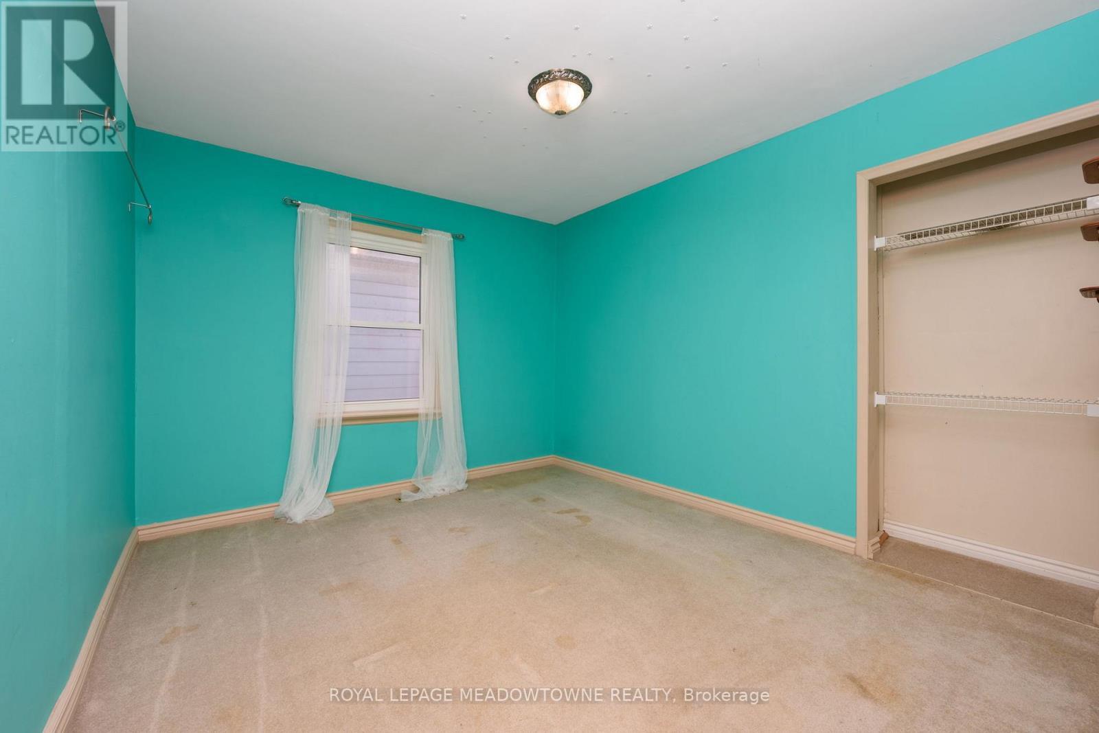 












5 LOUISA STREET

,
Halton Hills,




Ontario
L0P1K0

