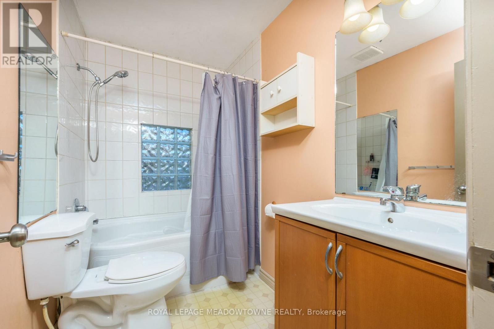 












5 LOUISA STREET

,
Halton Hills,




Ontario
L0P1K0

