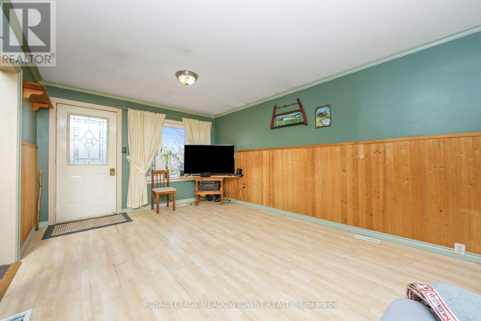 












5 LOUISA STREET

,
Halton Hills,




Ontario
L0P1K0

