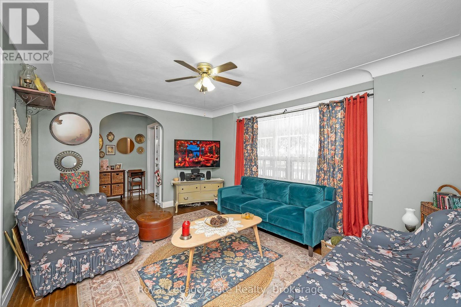 












2323 56 HIGHWAY

,
Hamilton,




Ontario
L0R1C0

