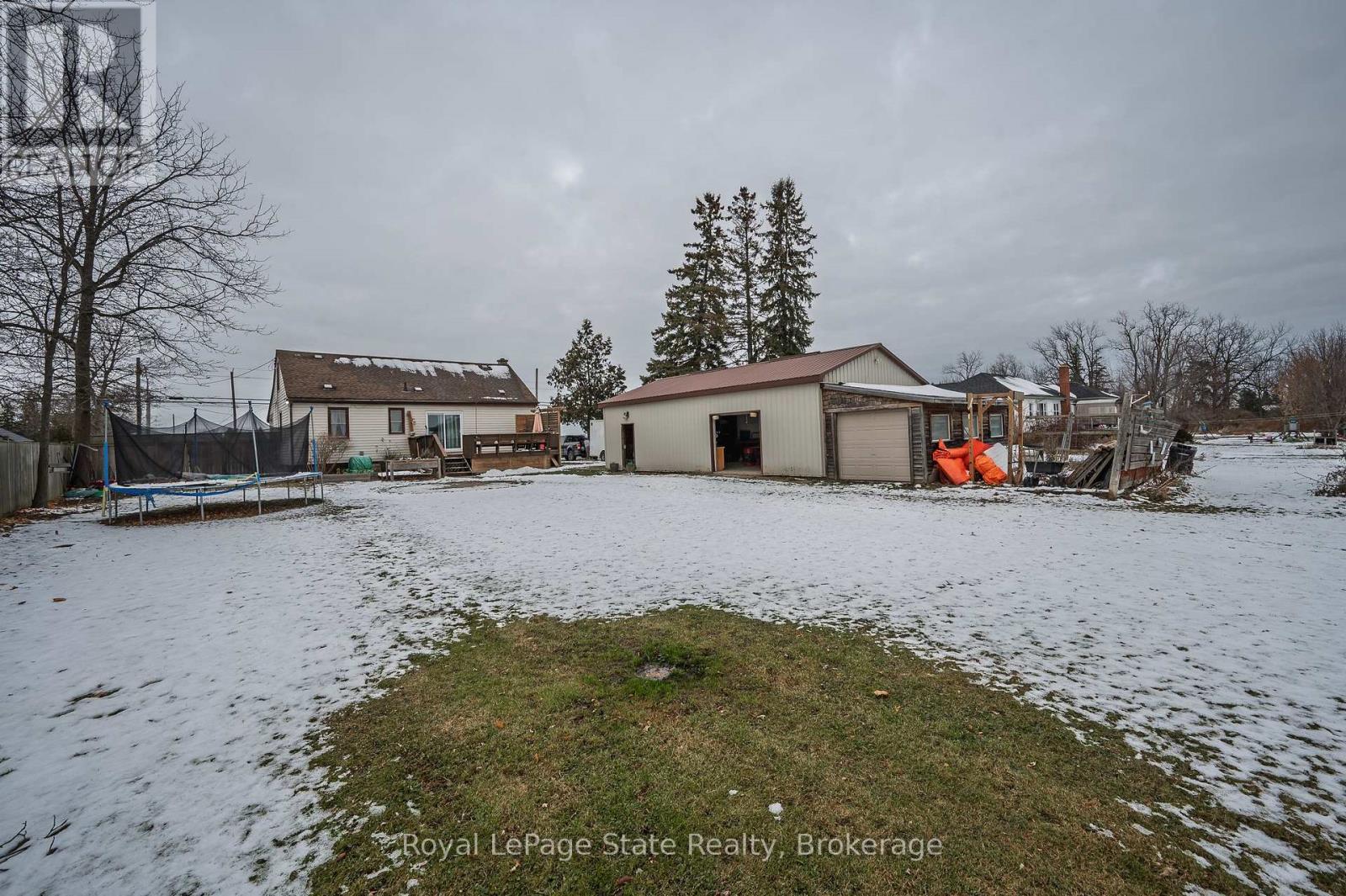 












2323 56 HIGHWAY

,
Hamilton,




Ontario
L0R1C0

