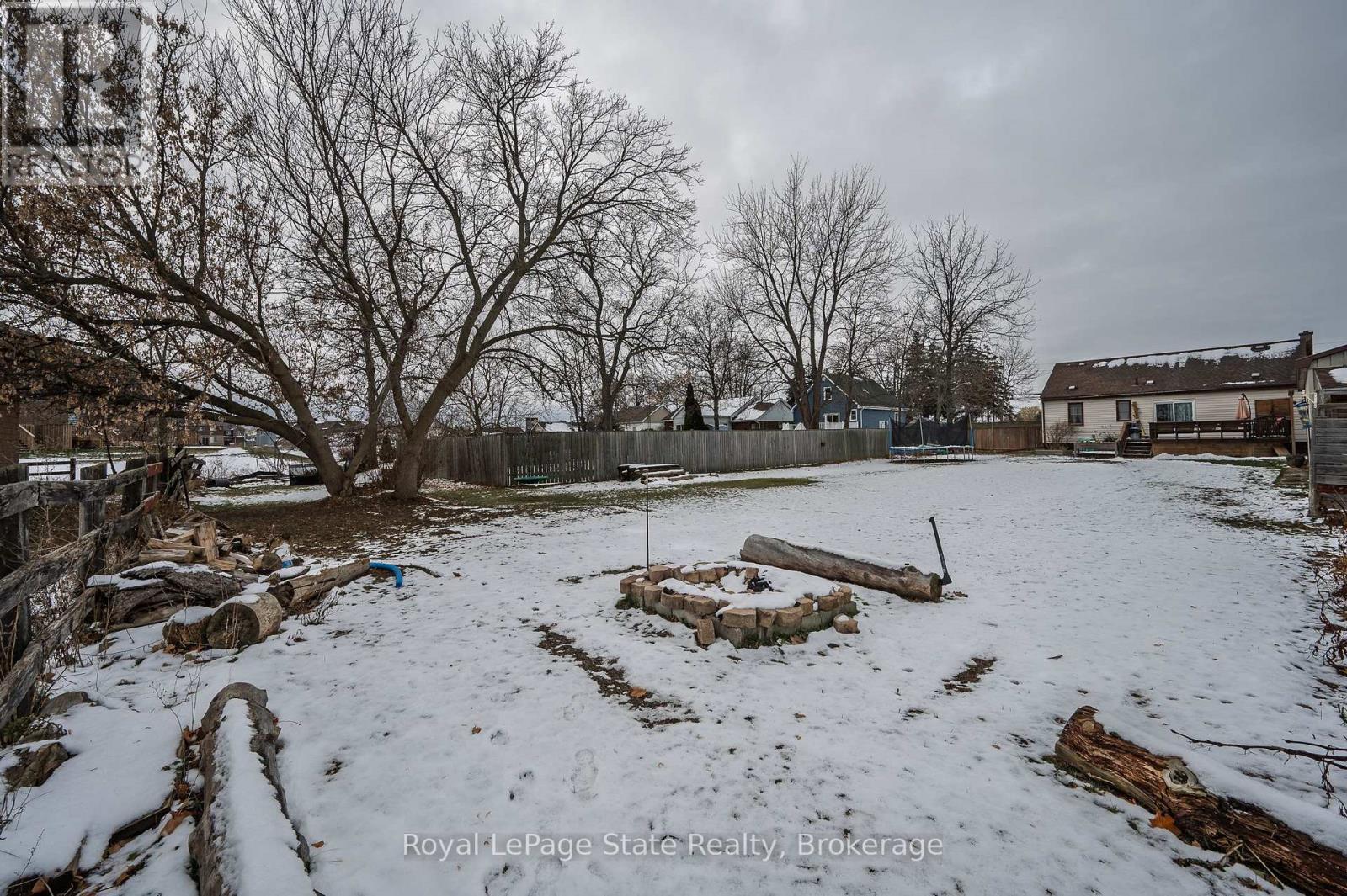 












2323 56 HIGHWAY

,
Hamilton,




Ontario
L0R1C0

