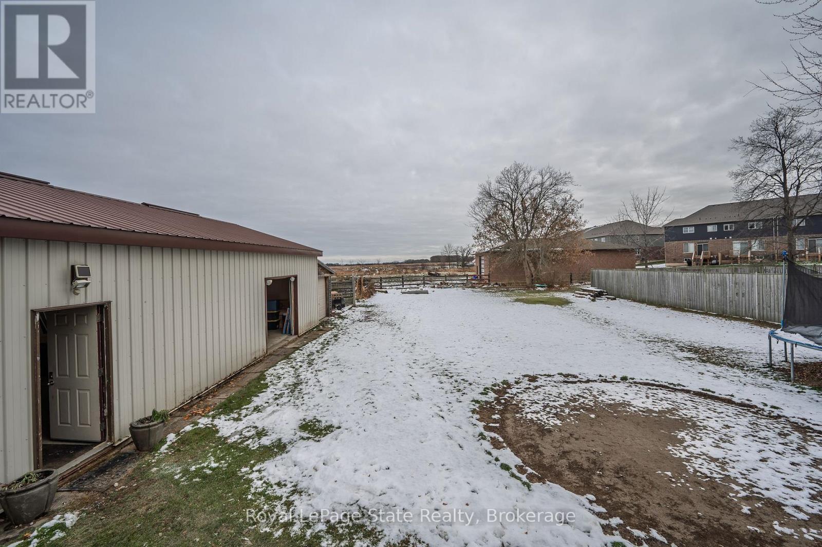 












2323 56 HIGHWAY

,
Hamilton,




Ontario
L0R1C0

