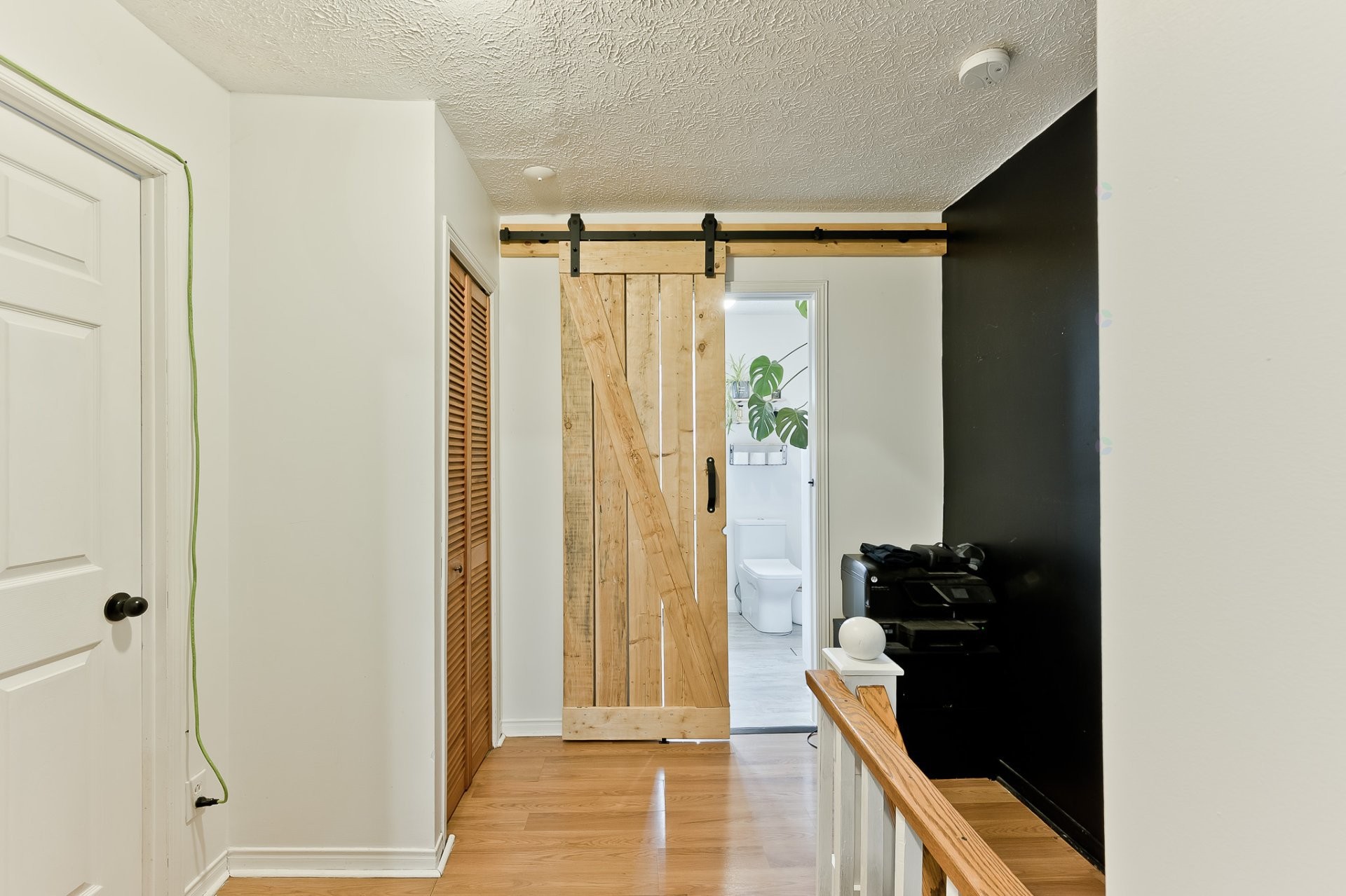 









52

 - 56


3e Avenue

,
Windsor,




QC
J1S1X9

