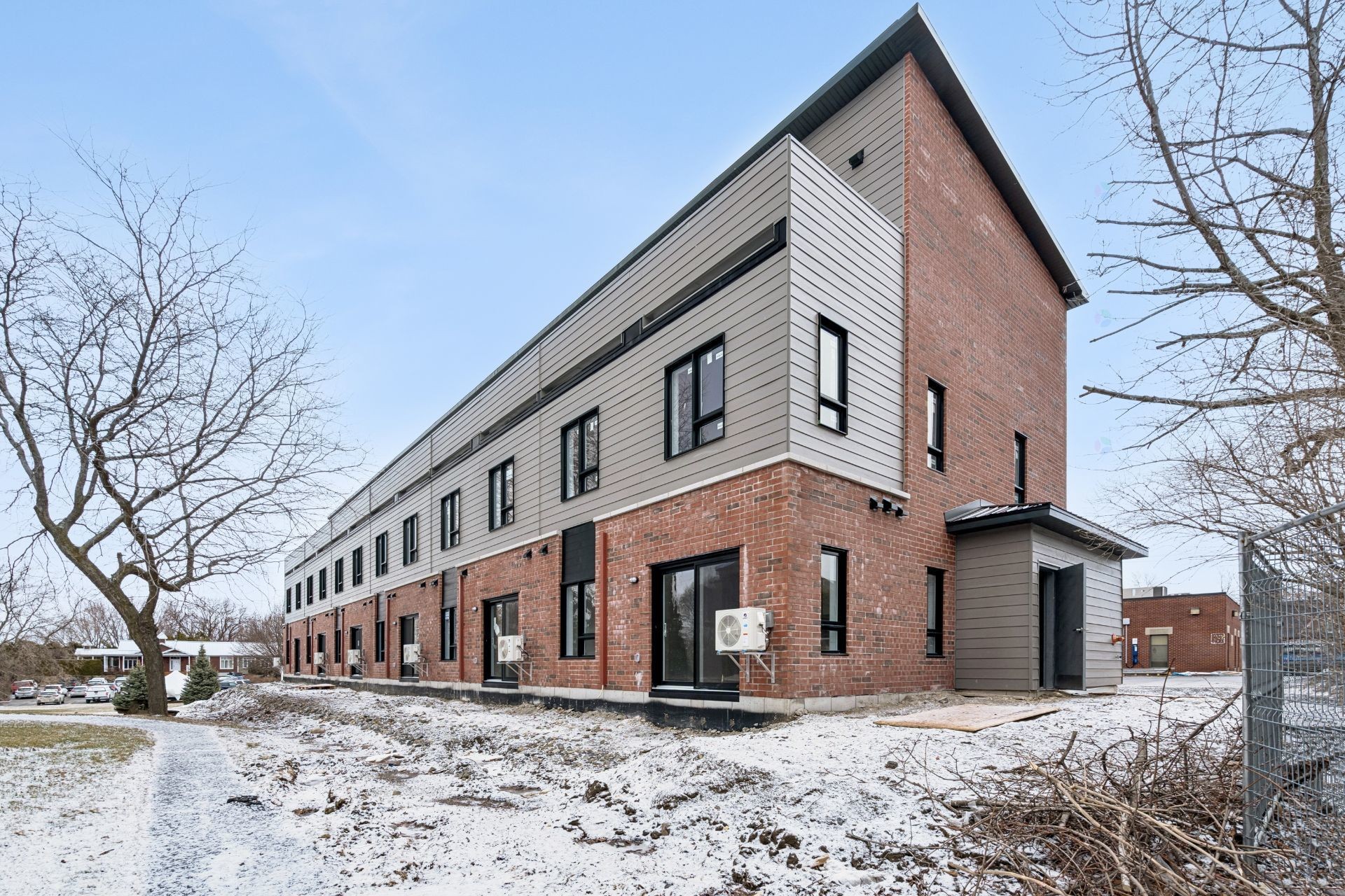 









138


Rue St-Joseph

, 201,
Sainte-Martine,




QC
J0S1V0

