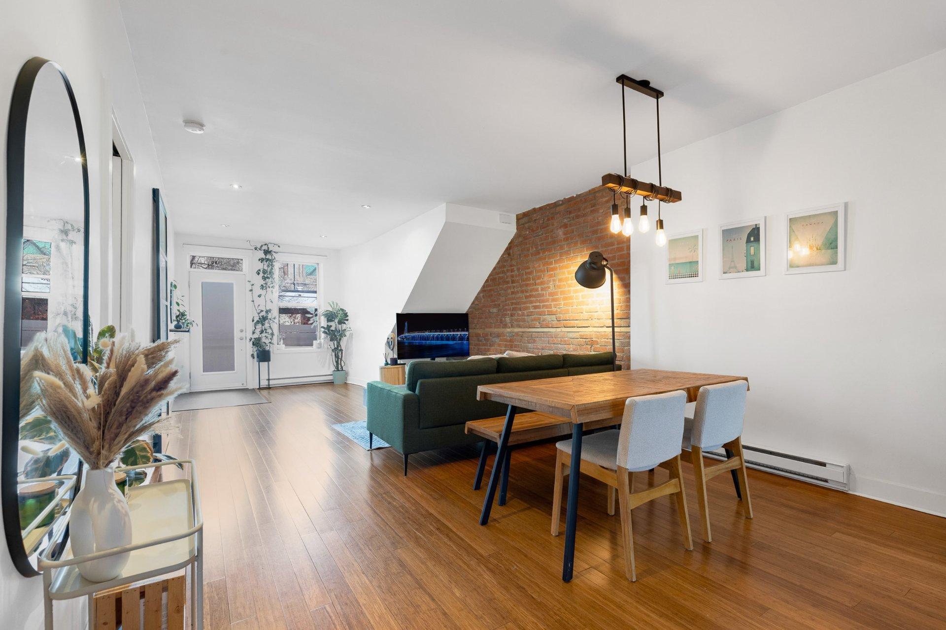 









2190


Rue Harmony

,
Montréal (Ville-Marie),




QC
H2K3P9

