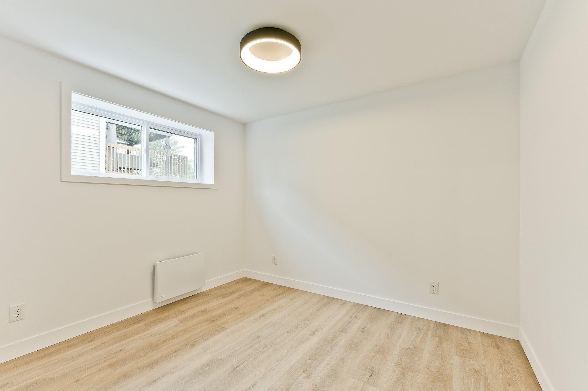 









3809


Rue Émile-Chartier

,
Sherbrooke (Les Nations),




QC
J1L0H7

