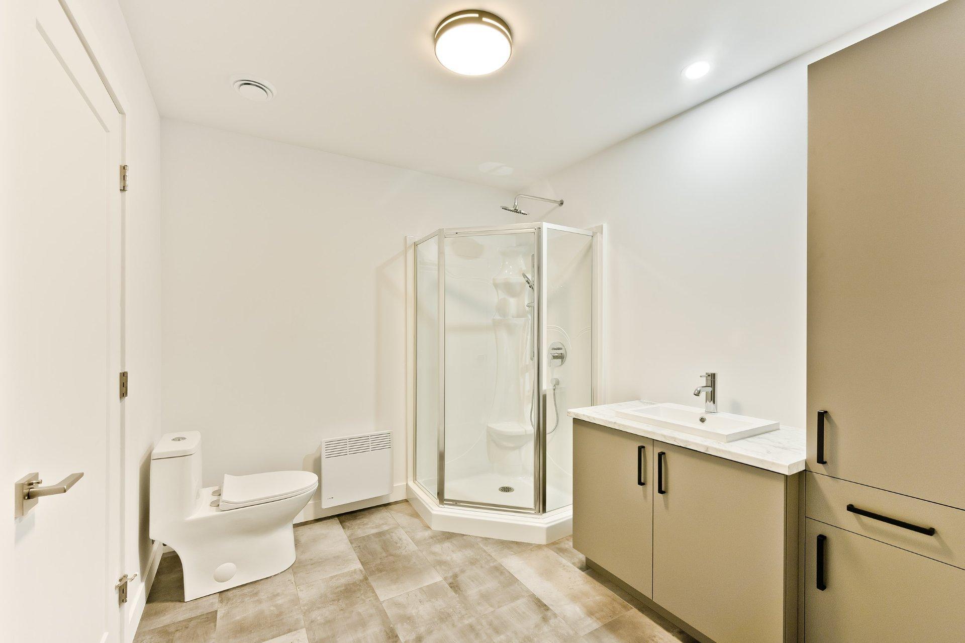 









3809


Rue Émile-Chartier

,
Sherbrooke (Les Nations),




QC
J1L0H7

