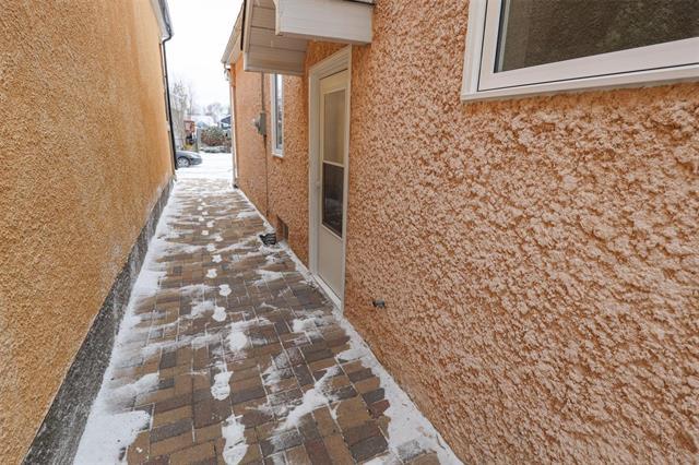 









119


Perth

AVE,
Winnipeg,




MB
R2V 0S8

