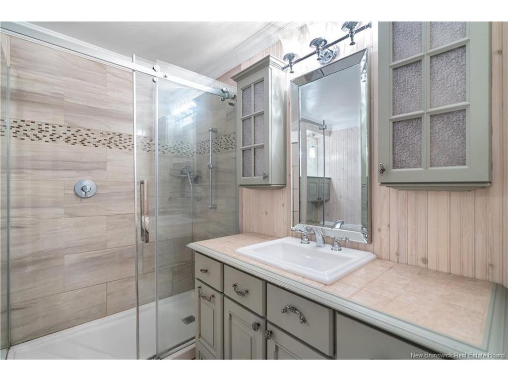 









81


Route 305

,
Haut-Lamèque,




NB
E8T 3M1

