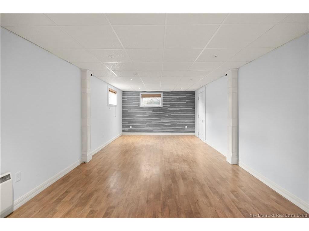 









81


Route 305

,
Haut-Lamèque,




NB
E8T 3M1

