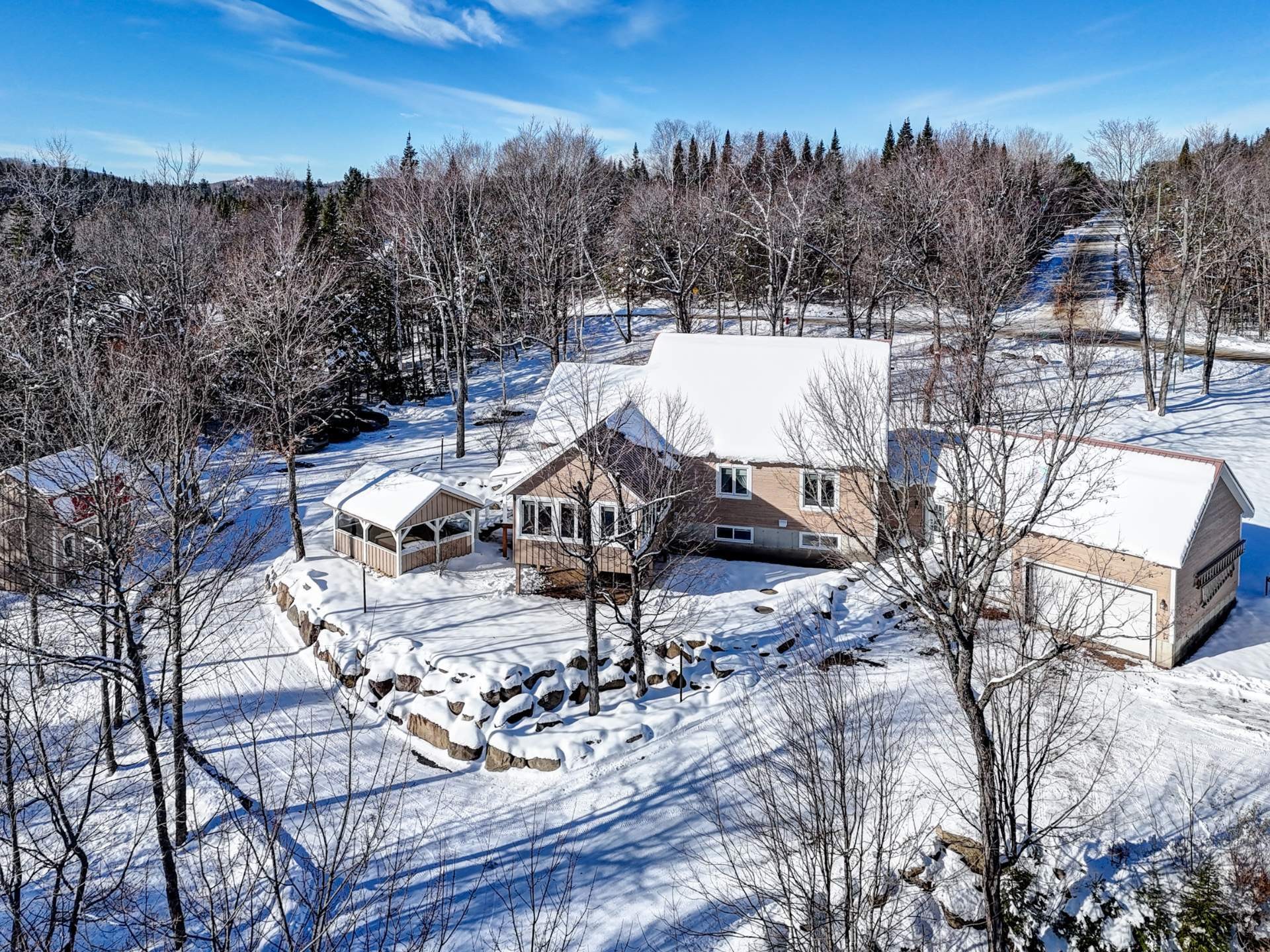 









93Z

 - 93AZ


Rue du Joli-Bois

,
Sainte-Marguerite-du-Lac-Masson,




QC
J0T1L0

