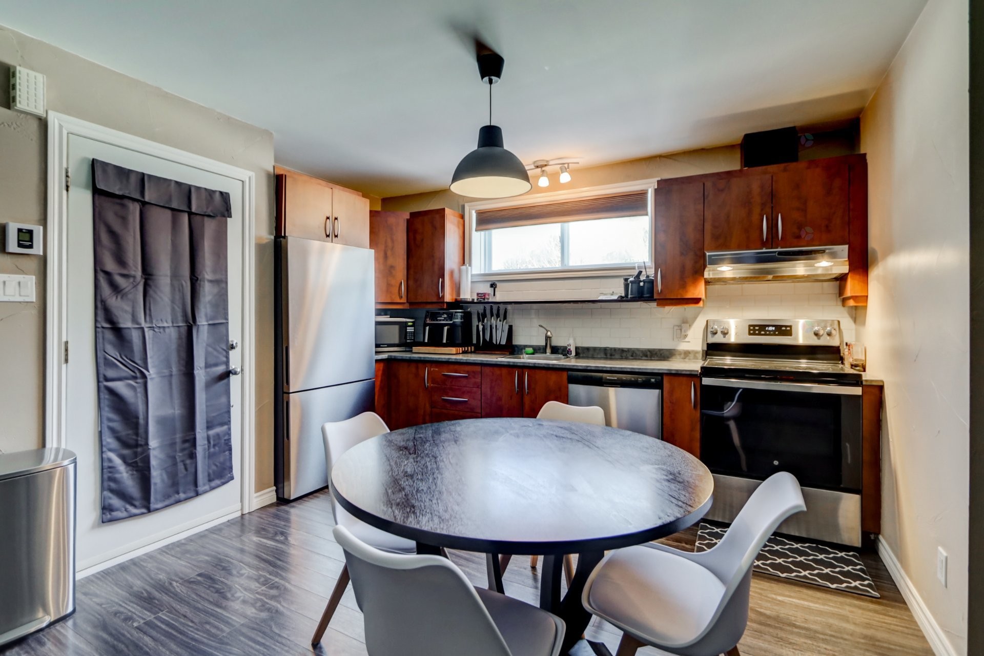 









93Z

 - 93AZ


Rue du Joli-Bois

,
Sainte-Marguerite-du-Lac-Masson,




QC
J0T1L0

